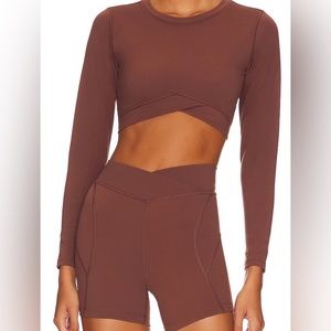 L Space Cafe Aim High set